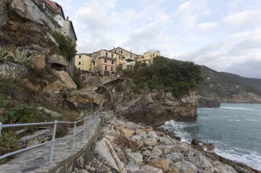 Görünüm Tellaro sırasında bir kış günü, İtalya