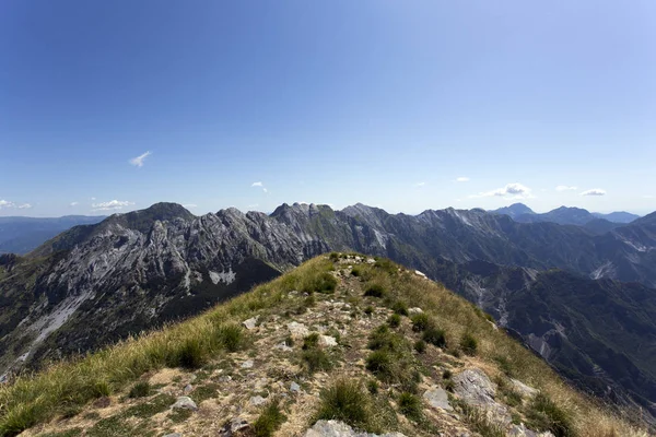 Vista de Alpi Apuane de Monte Sagro — Fotografia de Stock