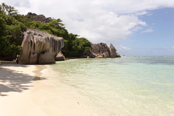 Ein Wunderbarer Tropischer Strand Auf Den Seychellen — Stockfoto