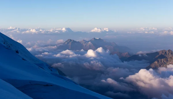 Άλπεις Άποψη Από Monte Rosa Κατά Διάρκεια Του Καλοκαιριού — Φωτογραφία Αρχείου