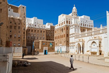 Çamur Şibam, Yemen'de yapılan çok katlı geleneksel yapılar