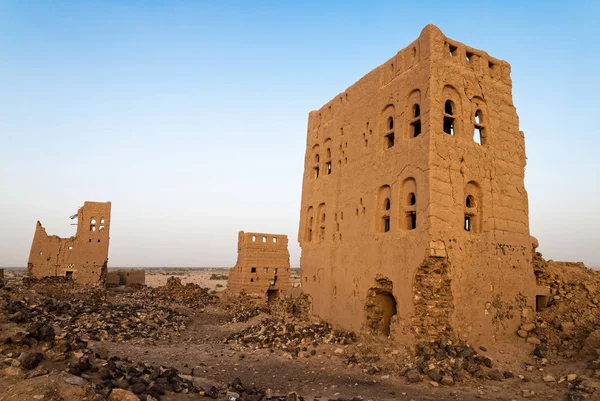 Разрушенные Многоэтажные Здания Грязи Районе Мариб Йемен — стоковое фото