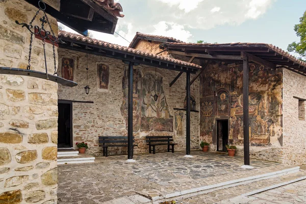 Vista Del Monasterio Histórico Virgen María Panagia Mauriotissa Kastoria Grecia —  Fotos de Stock