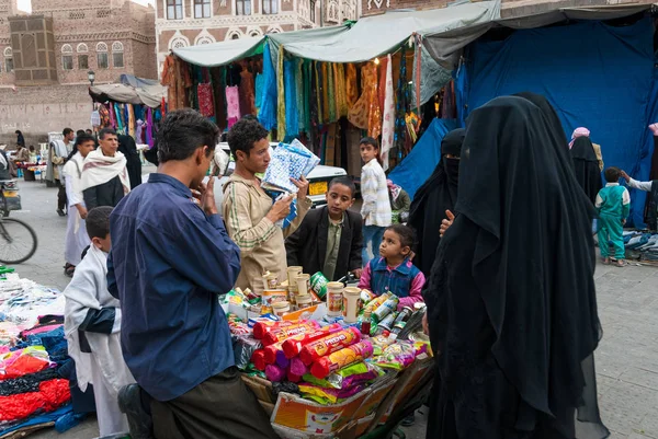 Groupe Femmes Achète Des Taies Oreiller Mai 2007 Sanaa Yémen — Photo