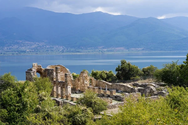 Руины Базилики Агиос Святой Ачиллиос Озере Малая Преспа Северной Греции — стоковое фото