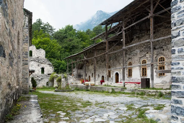 Agios Dionysios Tarihi Manastırı Yunanistan Olimpos Dağı Üzerinde Görünümünü — Stok fotoğraf