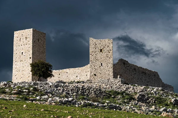 ペロポネソス半島 ギリシャの Agionori 歴史的な城のビュー — ストック写真