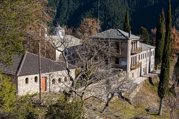 Histórico Mosteiro Panagia Ampelakiotissa Dedicado Virgem Maria Nas Montanhas Nafpaktia — Fotografia de Stock