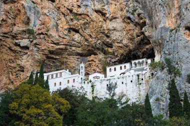 Eski manastır, Saint Nicholas, Sintza Leonidio Peloponnese, Yunanistan yakınındaki görünümünü 
