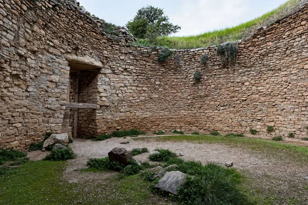 Aegisthus Mycenae Peloponnese Yunanistan Için Sit Alanı Tholos Türbesi Görünümünü — Stok fotoğraf