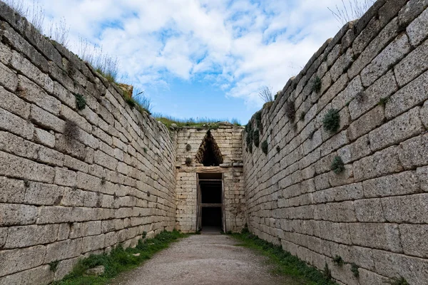 Der Eingang Zum Tholos Grab Von Clytemnestra Der Archäologischen Stätte — Stockfoto