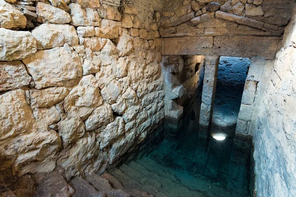 Cisterna Agua Fuente Ano Peirene Acrocorinth Ciudadela Corinto Antiguo Peloponeso — Foto de Stock