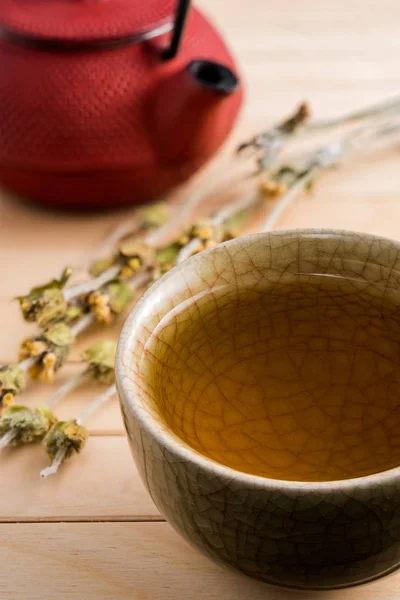 Xícara Chá Bule Vermelho Estilo Tradicional Japonês Com Chá Seco — Fotografia de Stock