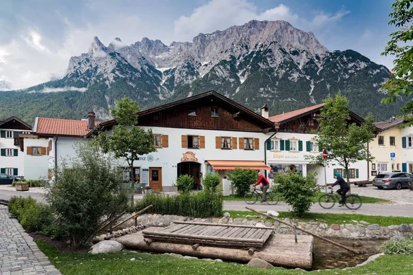 Casas Tradicionais Aldeia Mittenwald Baviera Alemanha Junho 2018 — Fotografia de Stock