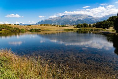 Olimpos Dağı, en yüksek dağ Yunanistan ve eski Yunan tanrılarının evi uzak görünümünü