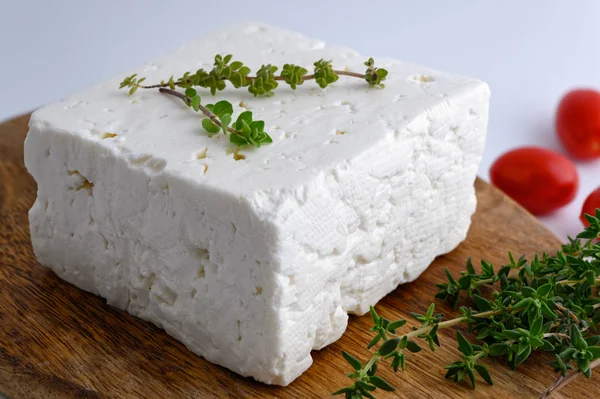 Large Piece Traditional Greek Feta Cheese Wooden Cutting Board Oregano — Stock Photo, Image