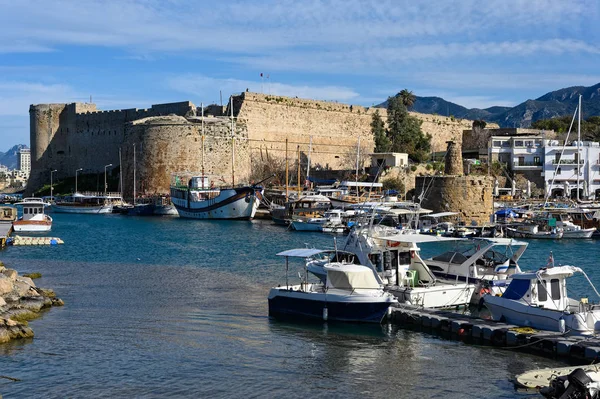 Κυρήνεια Κύπρος Μαρτίου 2019 Κάστρο Κυρήνειας Θέα Από Παλαιό Λιμάνι — Φωτογραφία Αρχείου