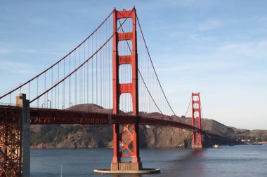 Golden Gate Köprüsü görünümünü. San Francisco, Kaliforniya, ABD