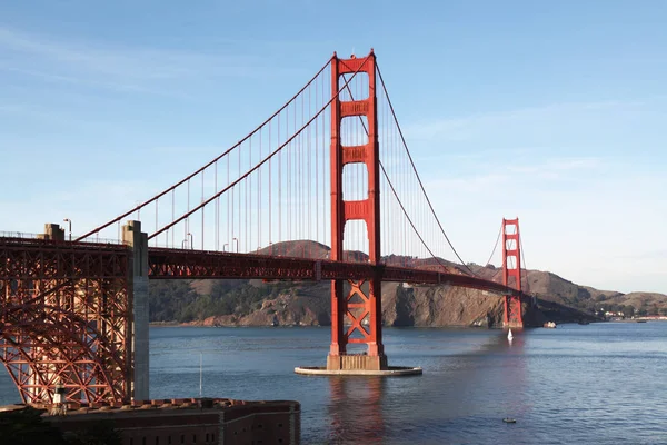 Golden Gate Köprüsü görünümünü. San Francisco, Kaliforniya, ABD