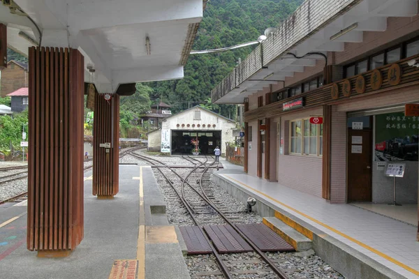 Fenchihu Taiwan Ottobre 2018 Treno Fenchihu Vecchia Stazione Ferroviaria Alishan — Foto Stock