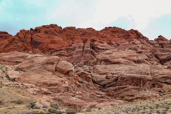 Pohled na národní park Rudého skalového kaňonu ve Foggy v Nevadě, USA — Stock fotografie