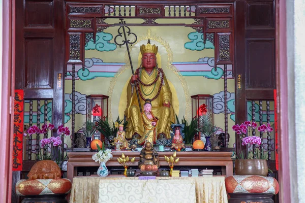 NANTOU, TAIWAN - 13 octobre 2018 : Côté au Temple Xuanguang à — Photo