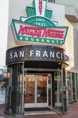 Kaliforniya, ABD: 12 Aralık 2018: Krispy Kreme Mağazası-San Frangı