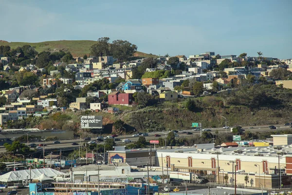 San Francisco, Verenigde Staten-13 december 2018: modern dorp op de berg is — Stockfoto