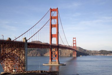 Golden Gate Köprüsü görünümünü. San Francisco, Kaliforniya, ABD
