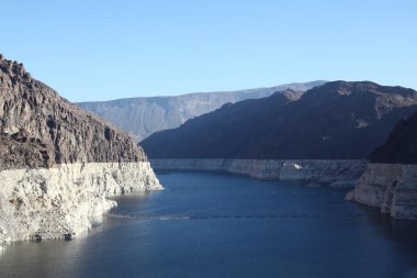 Mead Gölü'ndeki Hoover Barajı manzarası, Nevada ve Arizona , Abd