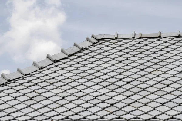 The gray roof and sky in thailand — Stock Photo, Image