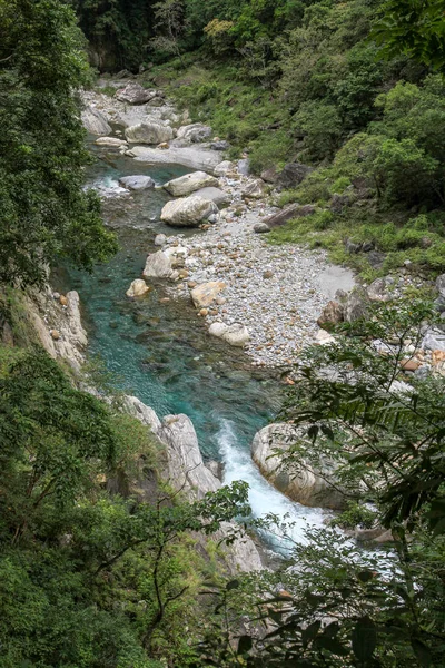 Blick auf den Fluss im Taroko Nationalpark in Hualien, Taiwa — Stockfoto