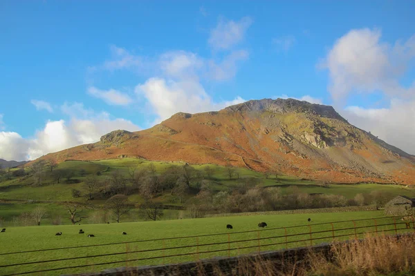 Blick auf den Berg in der Natur bei england — Stockfoto