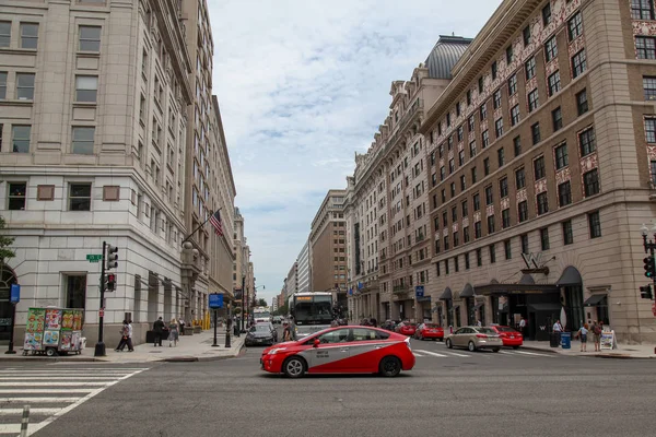 Вашингтон, округ Колумбия, США-14 июня 2018 года: Вид на здание с R — стоковое фото