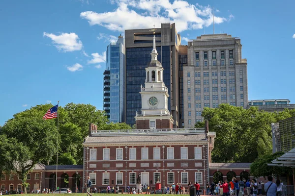 Philadelphia, USA - 14. Juni 2018: Unabhängigkeitshalle auf Kastanien — Stockfoto