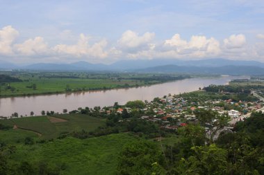 Mekong Nehri 'nin manzarası Tayland' da güzel bir doğa nehridir.