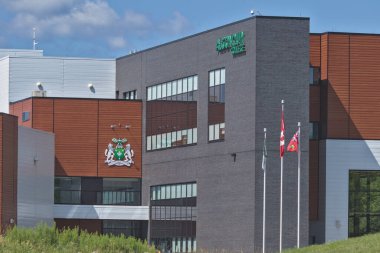 Pembroke, Ontario / Kanada - 30 Temmuz 2020: Pembroke, Ontario, Kanada 'daki Algonquin College binası