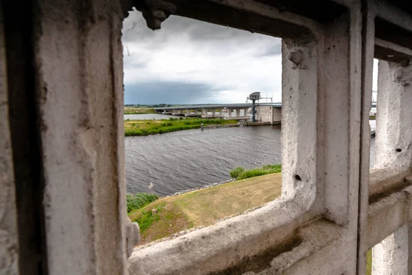 Kuleden delta alanı yükseklikte Kampen ve Noordoostpolder arasında ramspol köprü, Ijssel Nehri'nin üzerinde göster