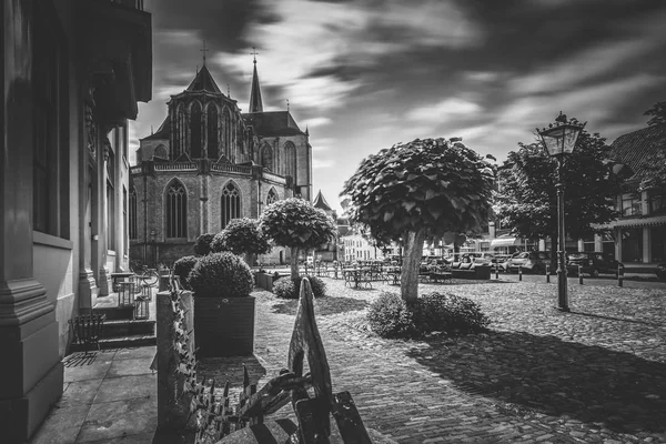 Uma Imponente Impressionante Igreja Gótica Meio Centro Cidade Velha Uma — Fotografia de Stock