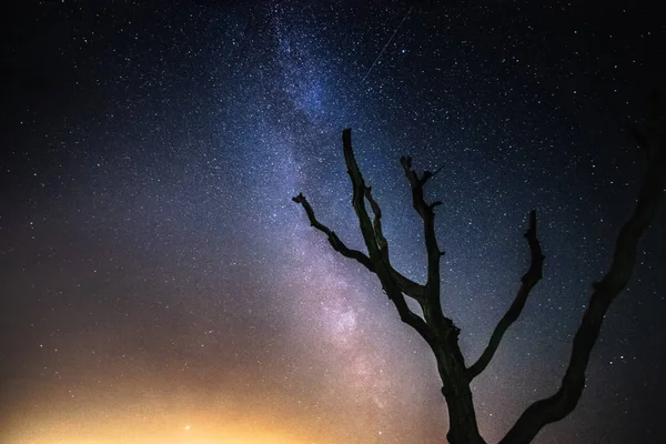 Klarer Sternenhimmel Einer Dunklen Nacht Mit Der Chance Auf Einen — Stockfoto