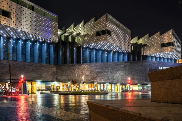 Muzeum s moderní architekturou města Amersfoort — Stock fotografie