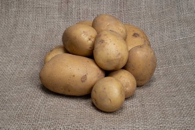 Sebzeli patatesin fotoğrafı. Meyve sebze patates. 