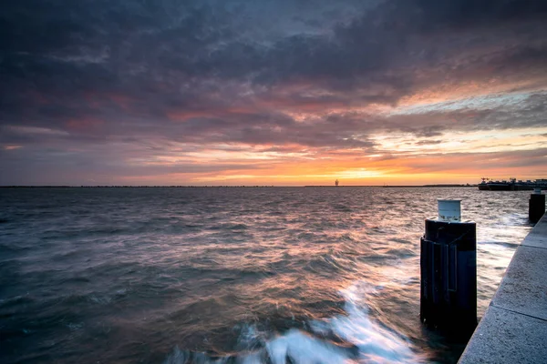 Prachtige Zonsondergang Aan Het Markermeer Bataviahaven — Stockfoto