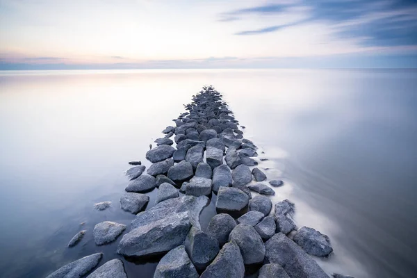 Gün Batımında Hollanda Nın Hollanda Bölgesindeki Ameland Feribotunun Iskelesinden Görülen — Stok fotoğraf