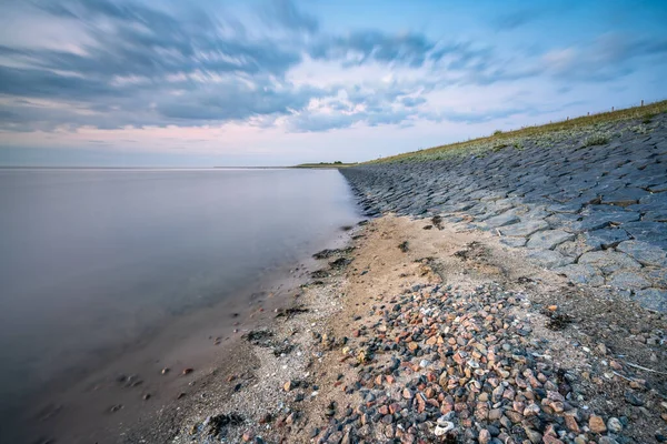 Hollanda Waddenzee Karşı Koruyan Lezbiyen — Stok fotoğraf