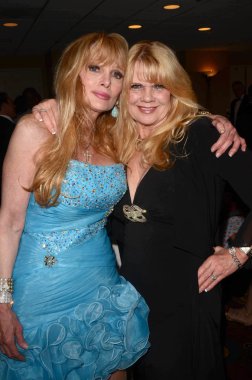 Laurene Landon, Cathy Zelinka