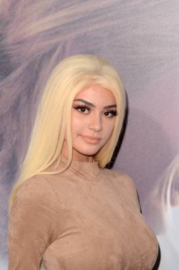 aktris Kristen Hancher