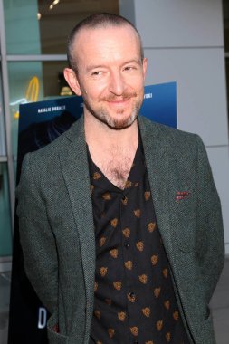 aktör Anthony Byrne