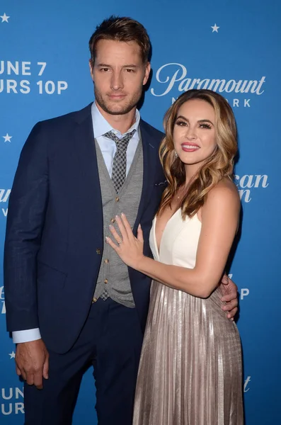 Justin Hartley, Chrishell Stause — Zdjęcie stockowe