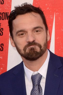 aktör Jake Johnson